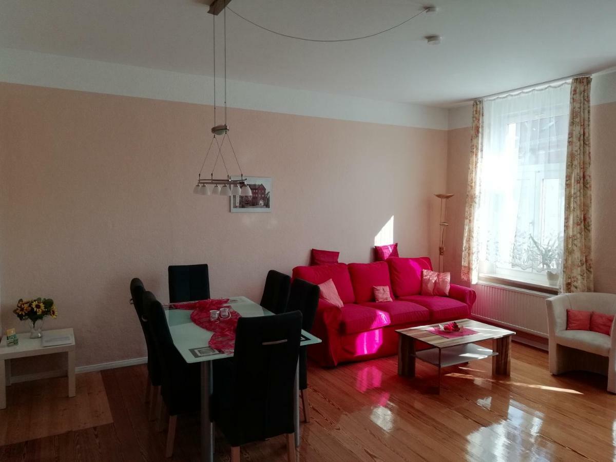 Ferienwohnung Am Torbogen Люббенау Экстерьер фото